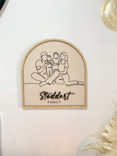 Load image into Gallery viewer, Arch Line Family Plaque
