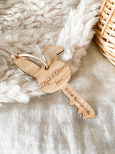 Load image into Gallery viewer, Easter Bunny&#39;s Key
