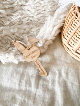 Load image into Gallery viewer, Easter Bunny&#39;s Key

